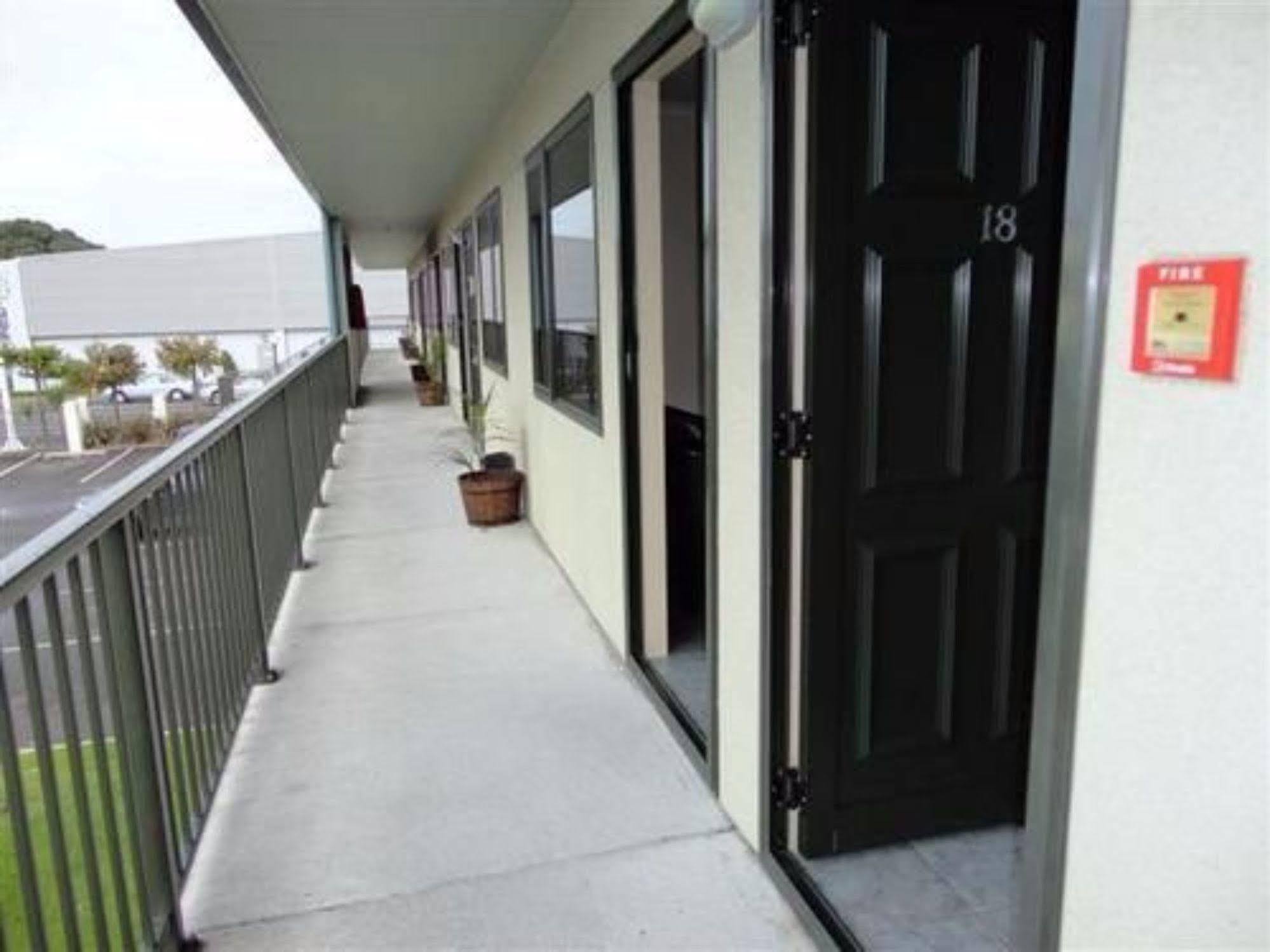 Asure Abode On Courtenay Motor Inn New Plymouth Exterior photo